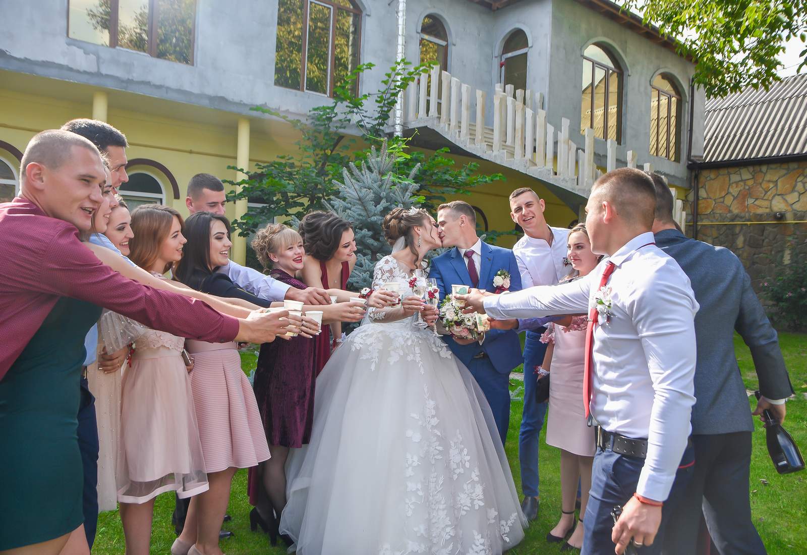 Креативні фото на весіллі